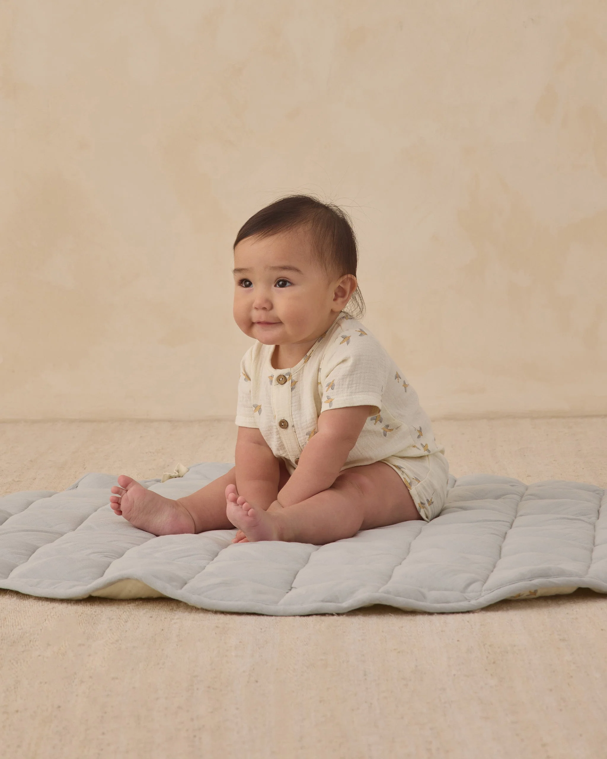 Short Sleeve Woven Romper Birds - Image 3