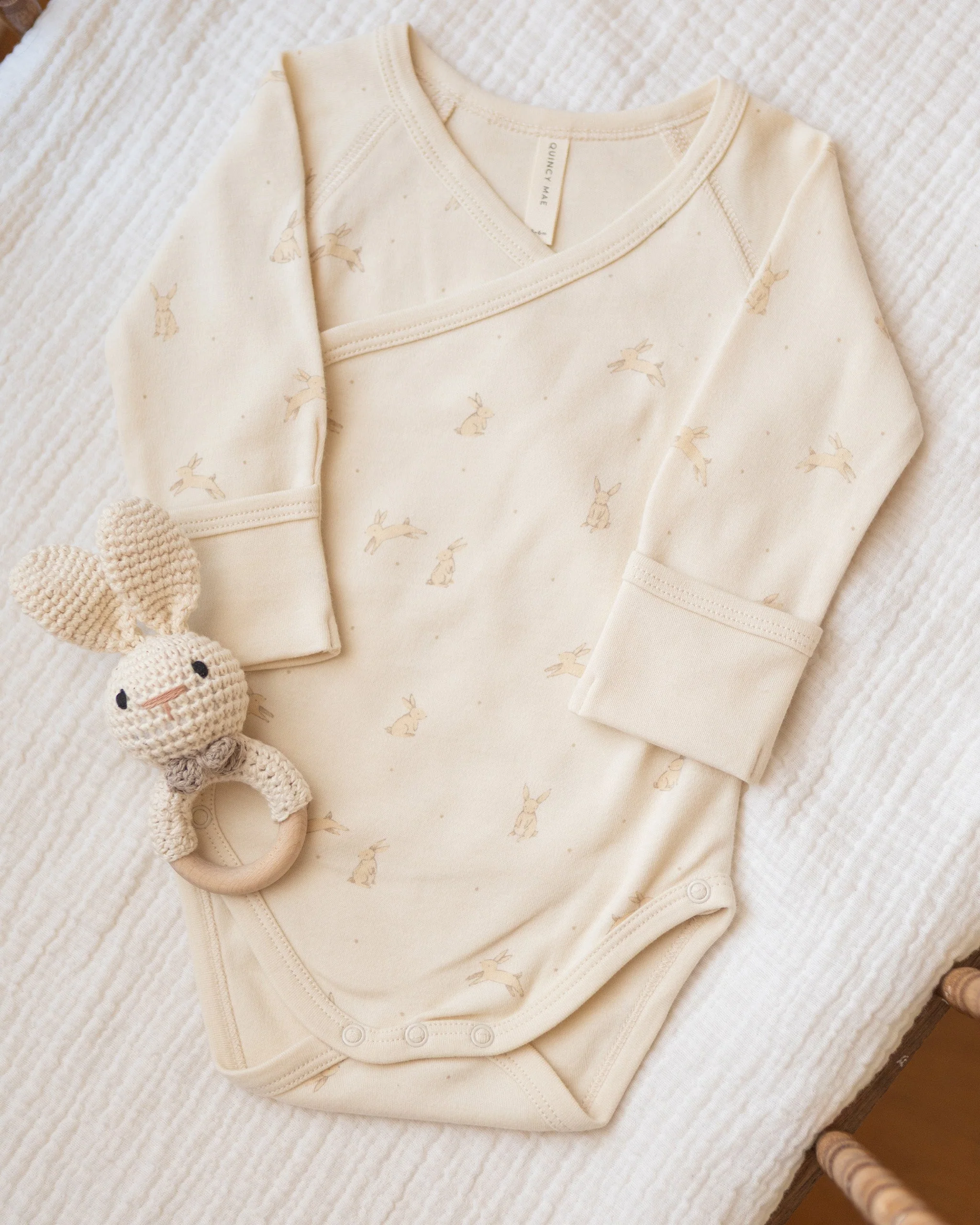 Side Snap Bodysuit Bunnies - Image 5