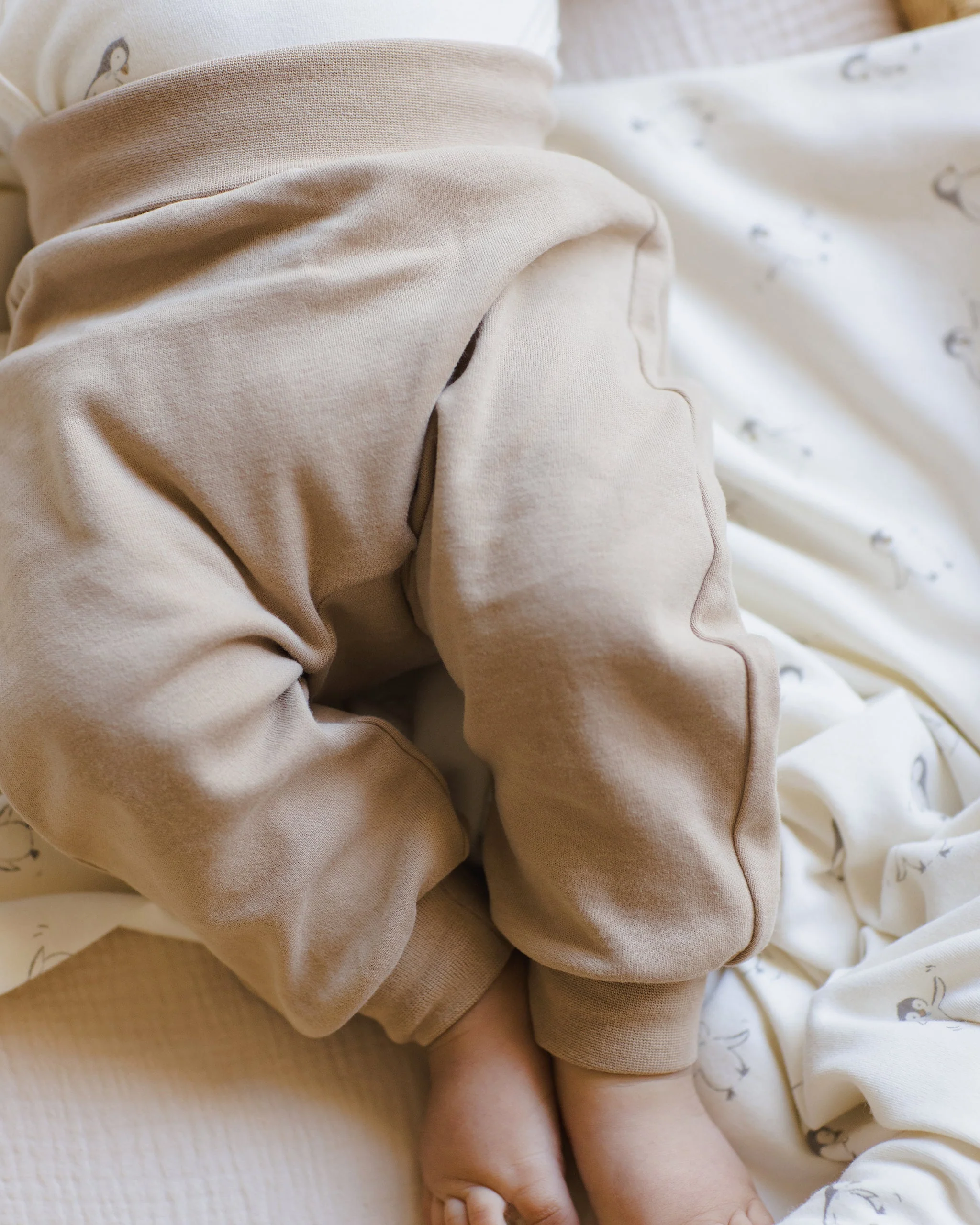 Side Snap Bodysuit + Pant Set || Penguins - Image 4