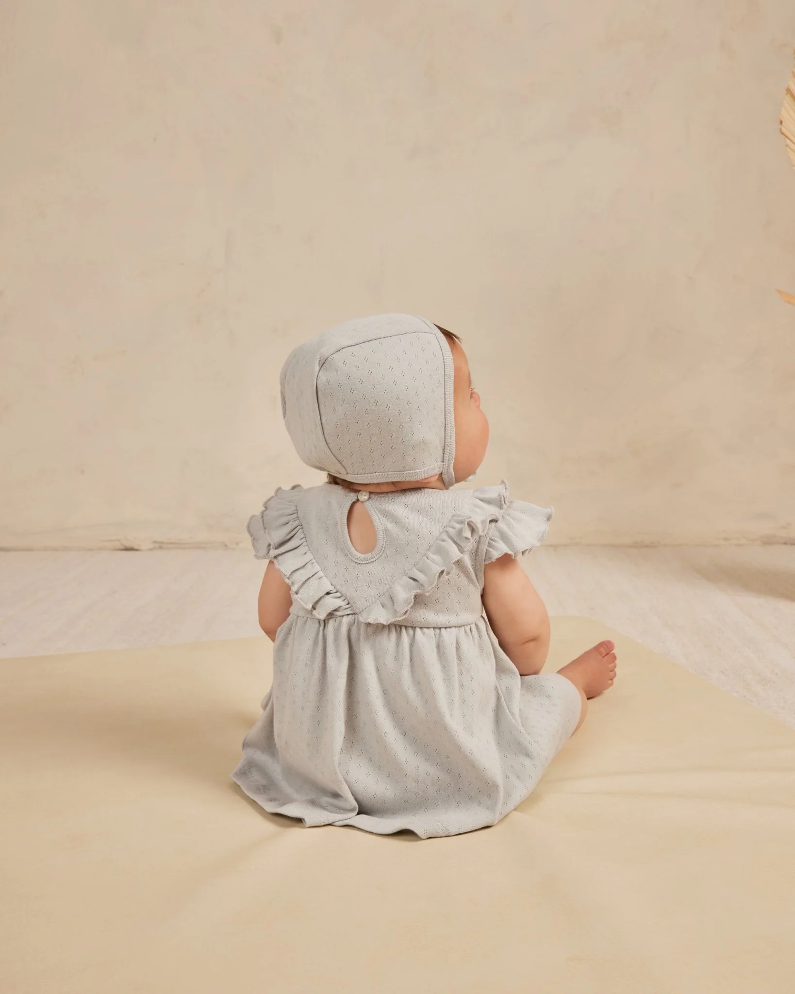 Sleeveless Ruffle V Dress || Cloud - Image 5