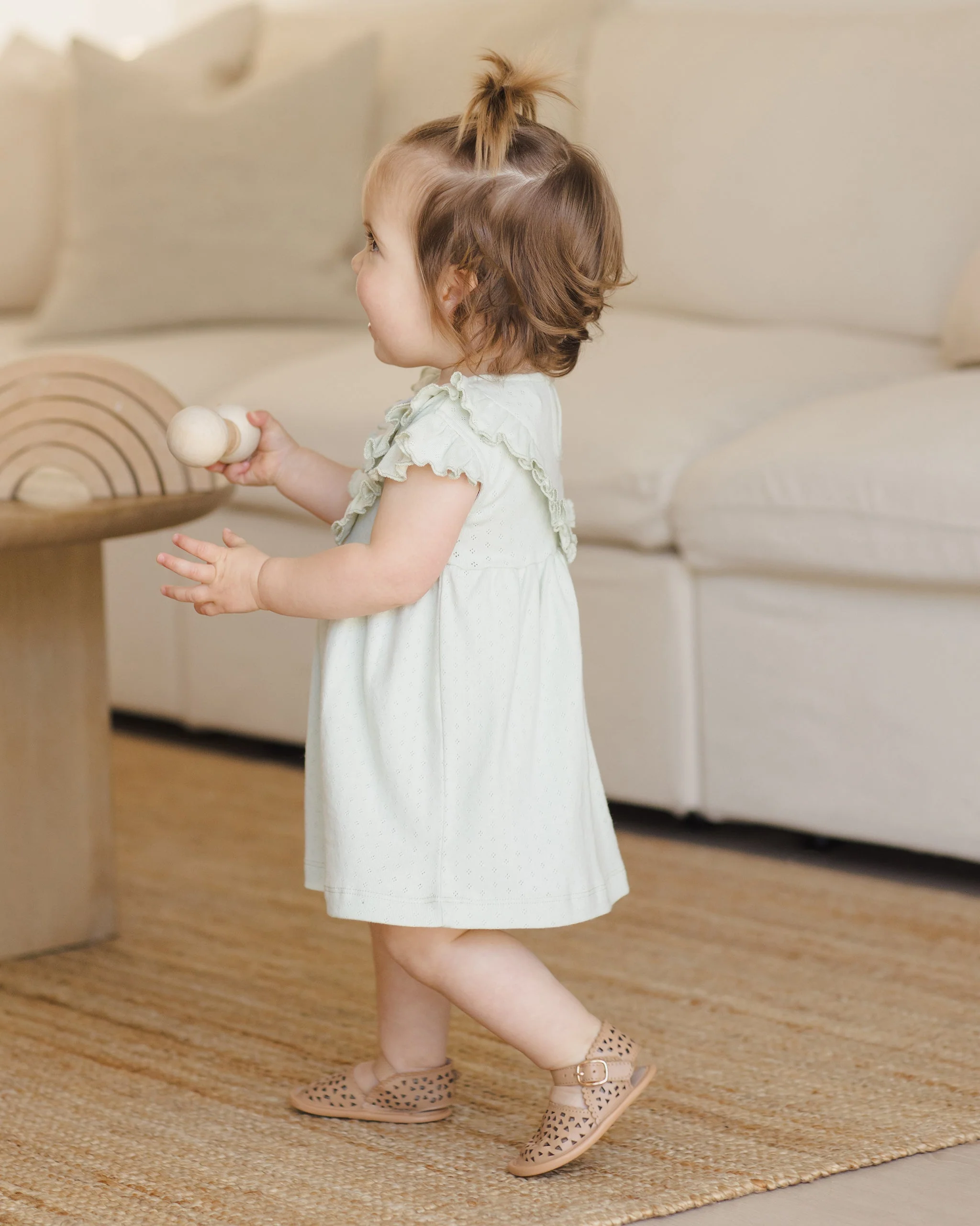 Sleeveless Ruffle V Dress || Mint - Image 4