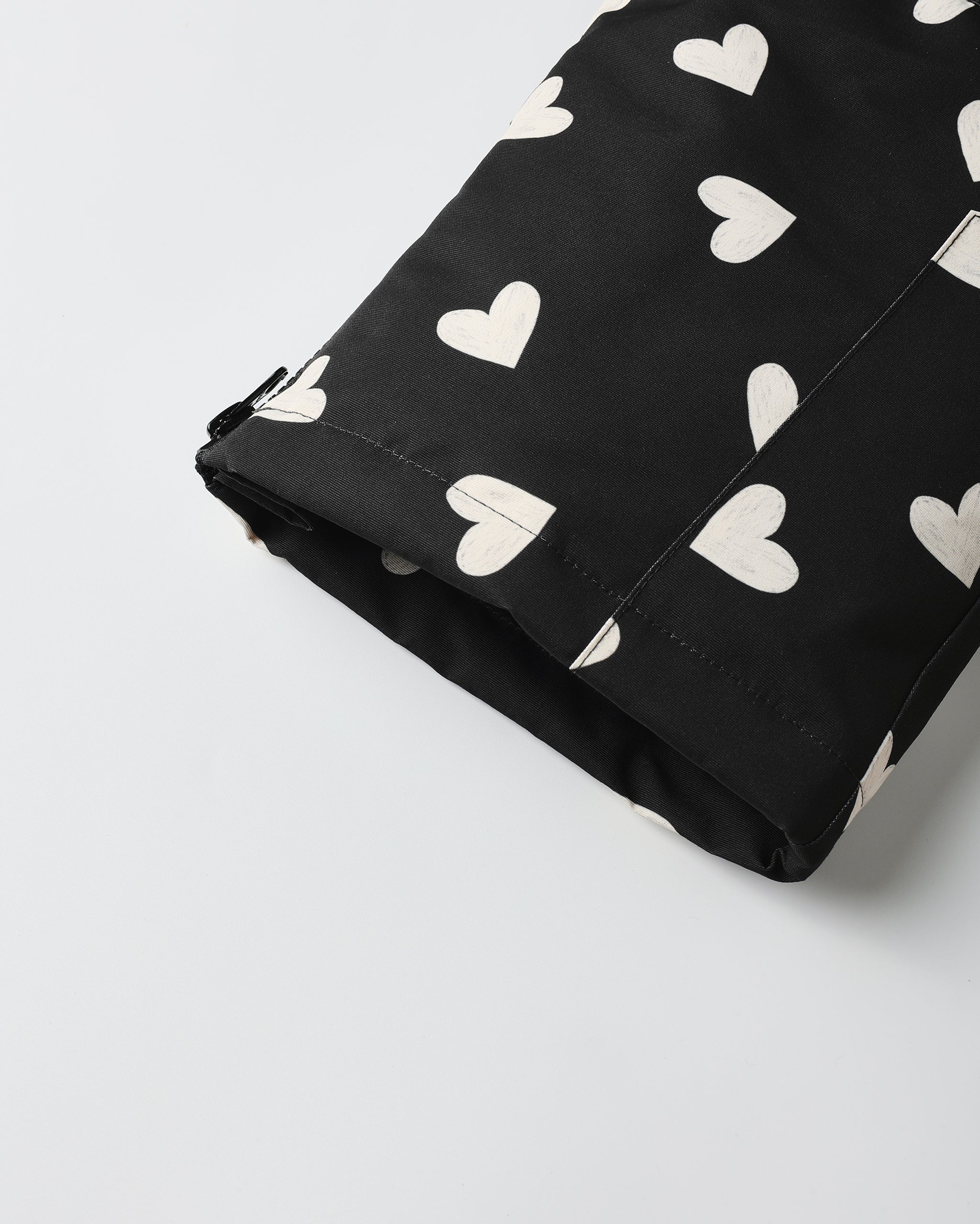 Snow Bib || Hearts - Image 3