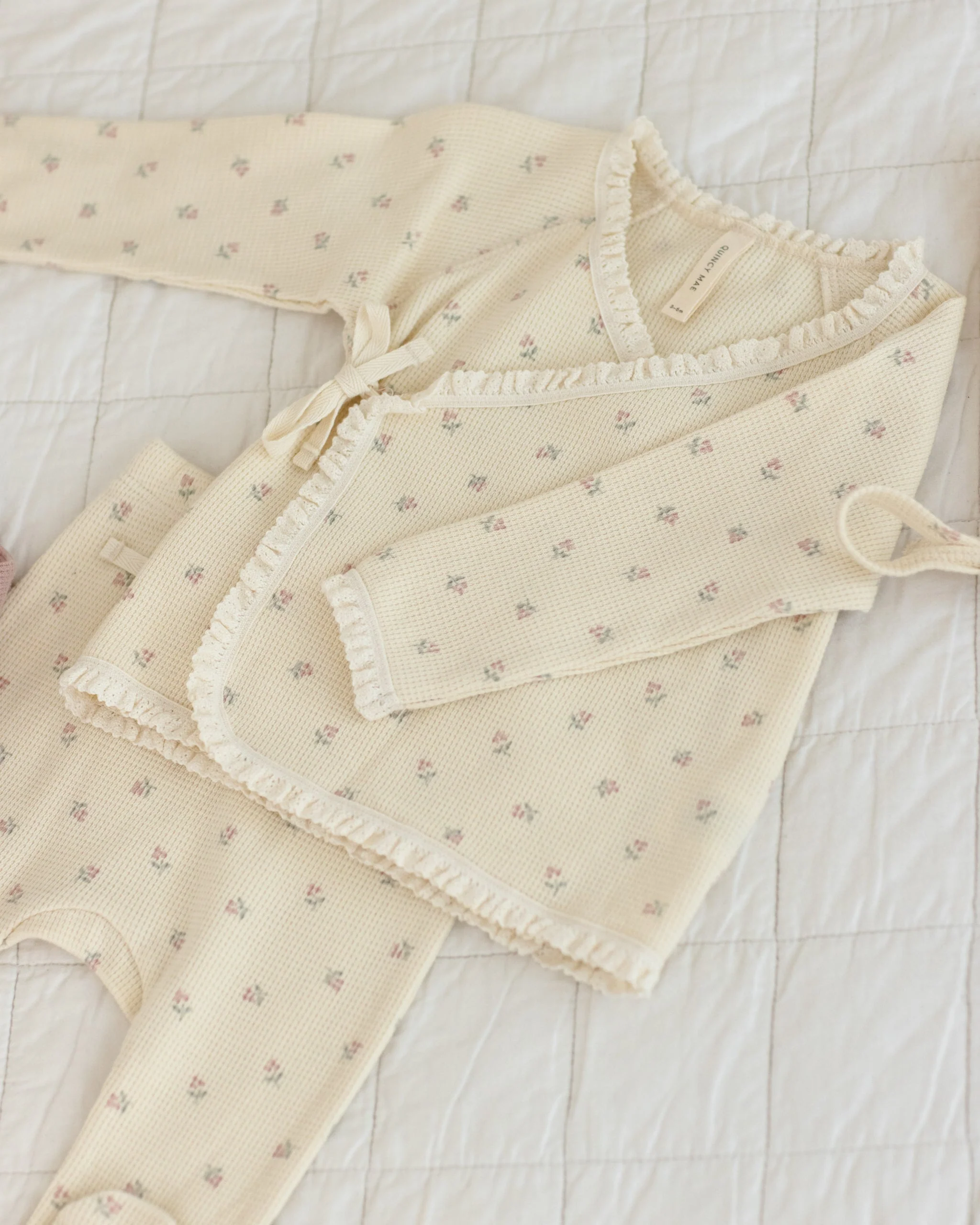 Take Home Set Mauve Ditsy - Image 3