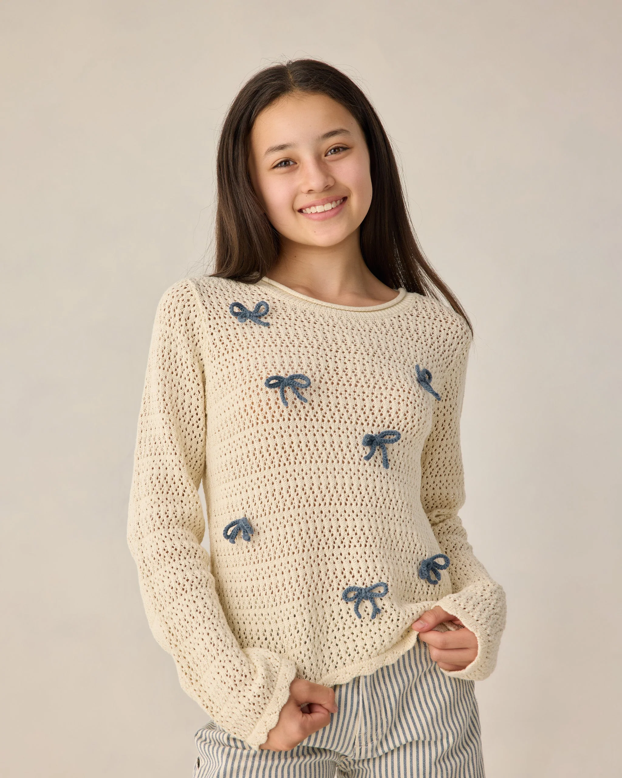 Teen Crochet Knit Pullover Bows - Image 3