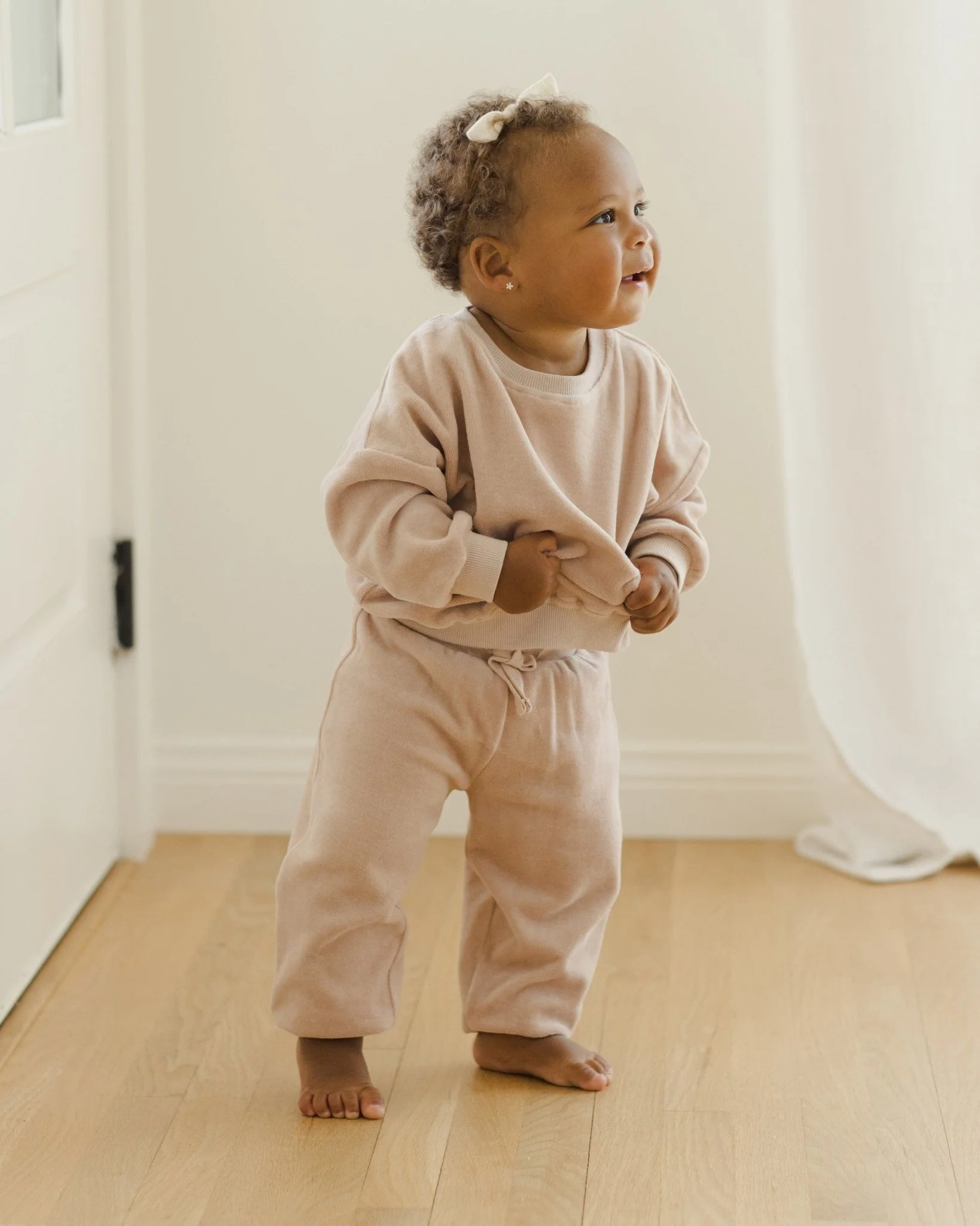 Velour Relaxed Sweatpant || Blush - Image 3