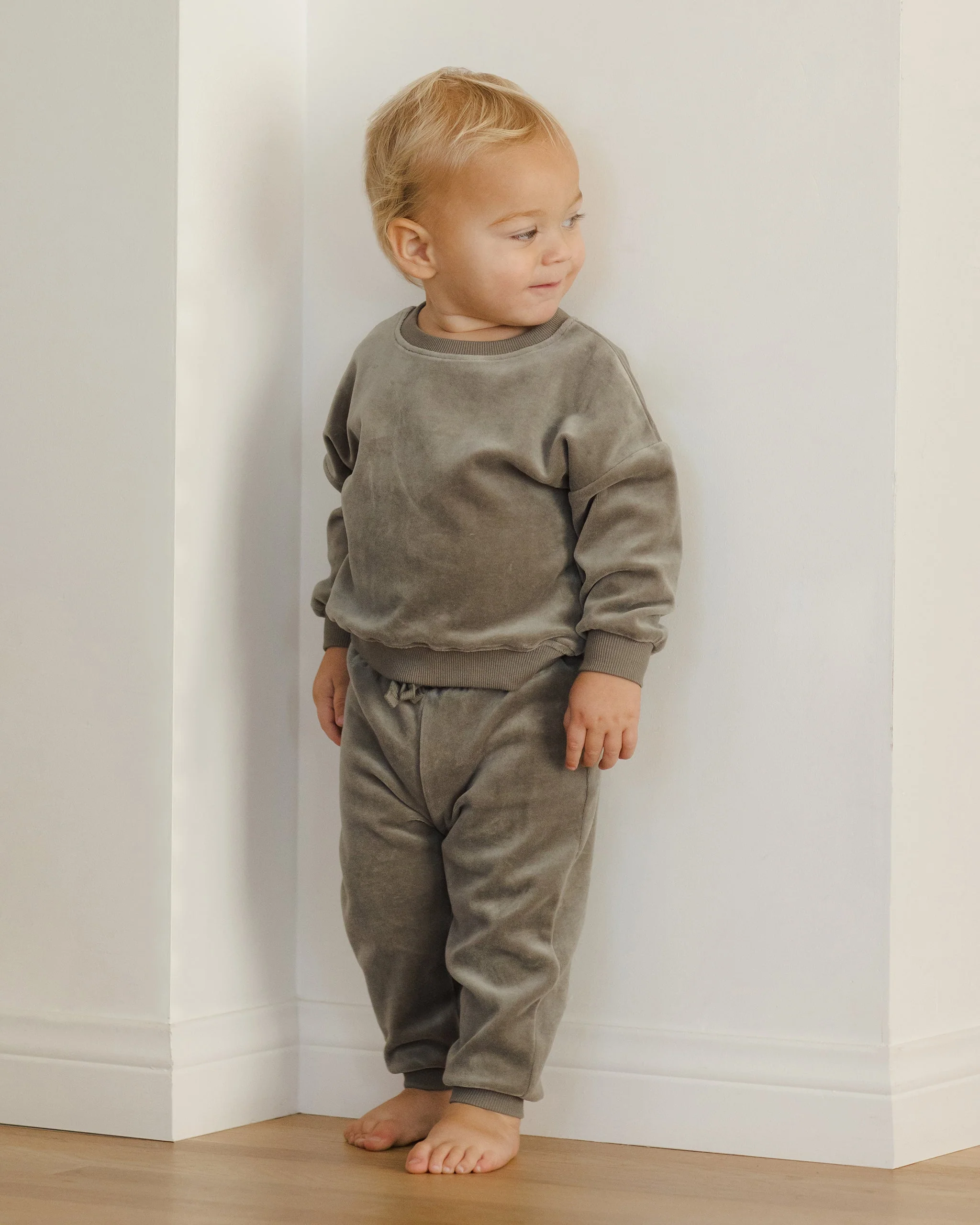 Velour Relaxed Sweatpant || Forest - Image 3