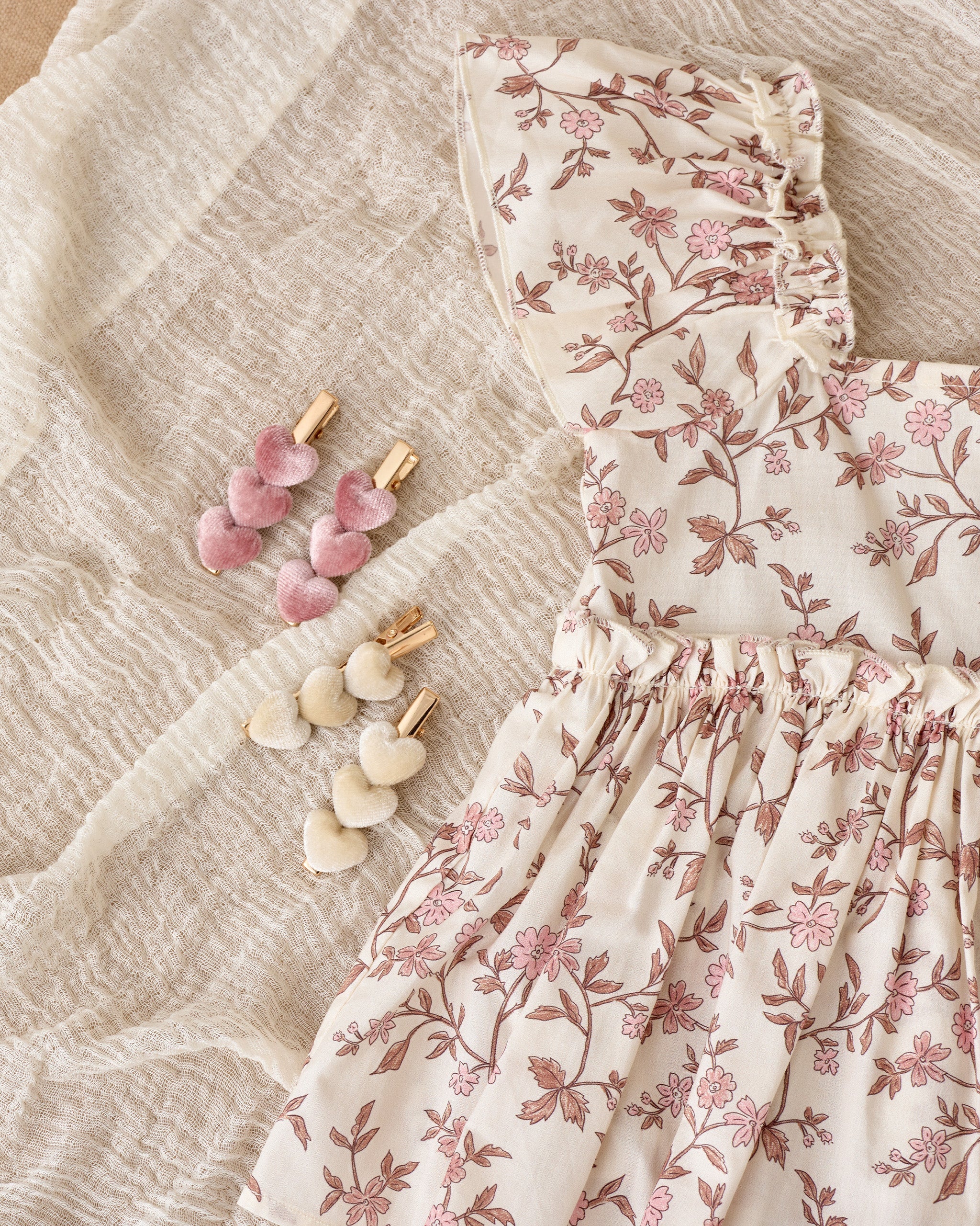 Velvet Heart Clips | Ecru - Image 4