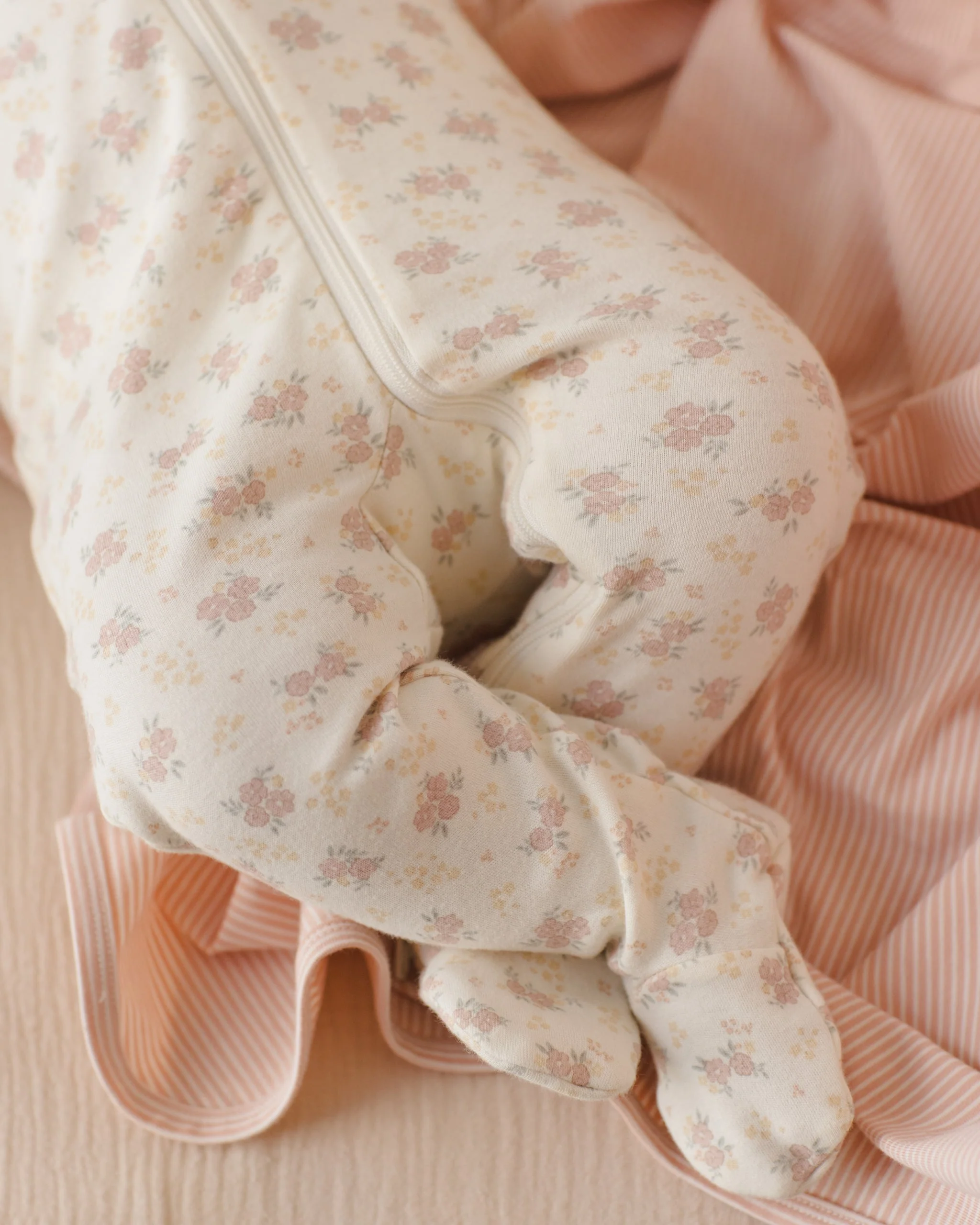 Zip Long Sleeve Sleeper Footie Flower Field - Image 2
